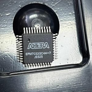 EPM7032QC44-7